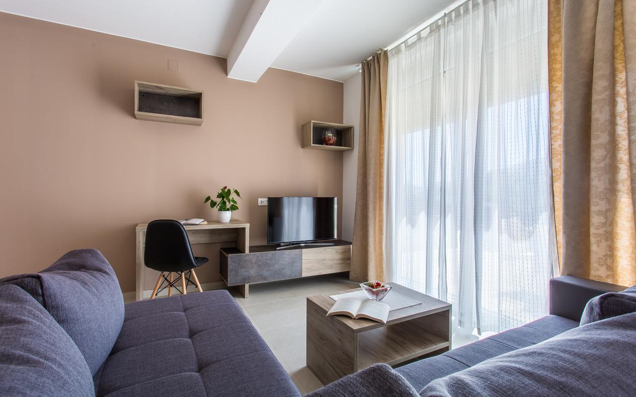 Apartments Viktorija 2 Baska  Exterior photo