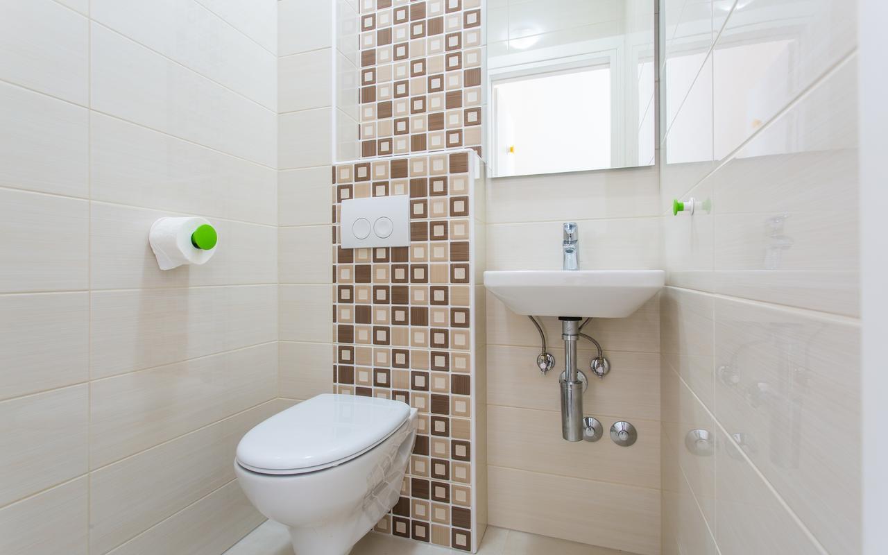 Apartments Viktorija 2 Baska  Exterior photo