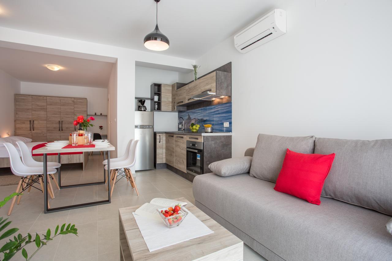 Apartments Viktorija 2 Baska  Exterior photo